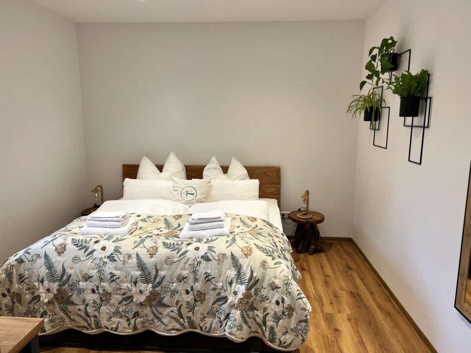Schlafzimmer 2